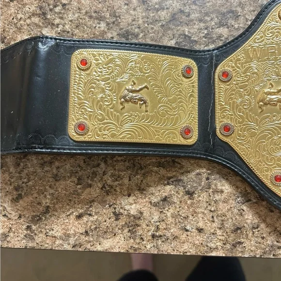 Kids Size WWE World Heavyweight Championship Belt (Shawn Michaels Nameplate) - Picture 2 of 6